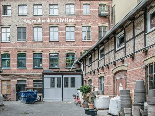 85m²-Fläche in modernisiertem Fabrikgebäude! In Wedding. Ruhige Hinterhof-Lage