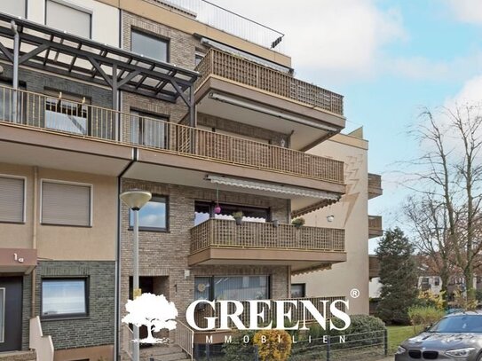 Attraktive Wohnung in Altstaden mit Balkon und Loggia