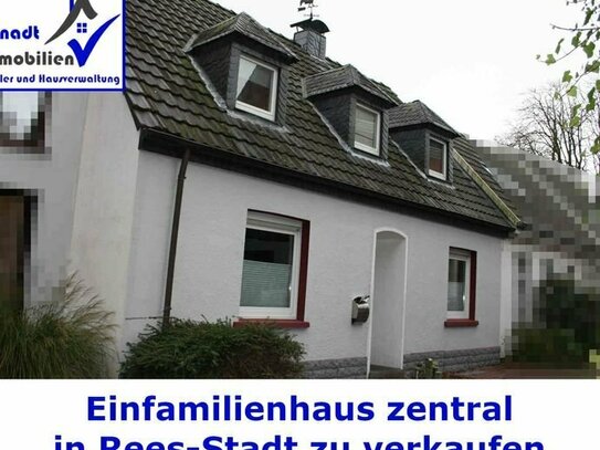 Handwerker aufgepasst: Einfamilienhaus in zentraler Lage in Rees