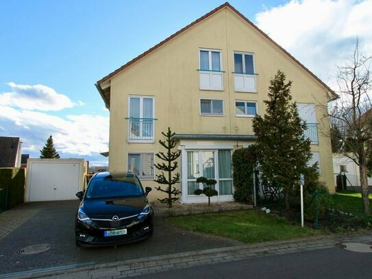 Sehr gepflegte & großzügige Doppelhaushälfte mit Garage und hochwertigem Wintergarten auf Süd-/West-Grundstück