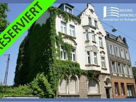 *** RESERVIERT *** Mehrfamilienhaus mit Gewerbeteil in Oberhausen-Mitte (ehem. Weinhandlung Frese)