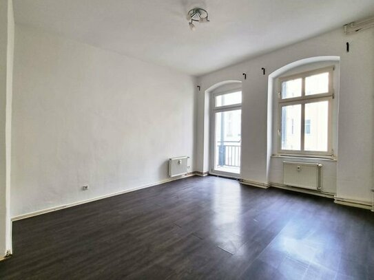 Vermietete 2-Zimmer-Altbau-Wohnung mit Westbalkon und Dielen im Soldiner Kiez