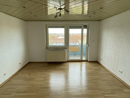 Schöne 2-Zimmer Wohnung mit EBK und Balkon in Kitzingen