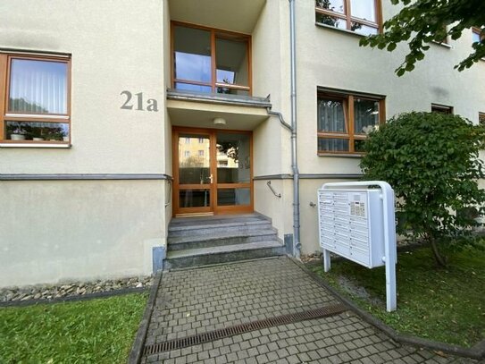 Schick renovierte, moderne, zentral gelegene 3-Zi.-Wohnung mit TG-Stellplatz, gute ÖPNV Anbindung