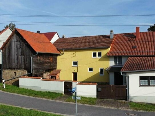 Reihenhaus mit ruhigen Grundstück in Gräfinau als Sanierungsobjekt