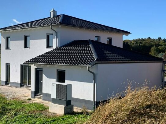 Wir errichten auf Ihrem Grundstück: durchdachtes Toskana-Haus in Massivbauweise