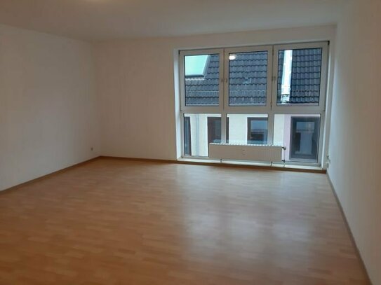 2-Zimmer Wohnung am Leibnizplatz mit EBK