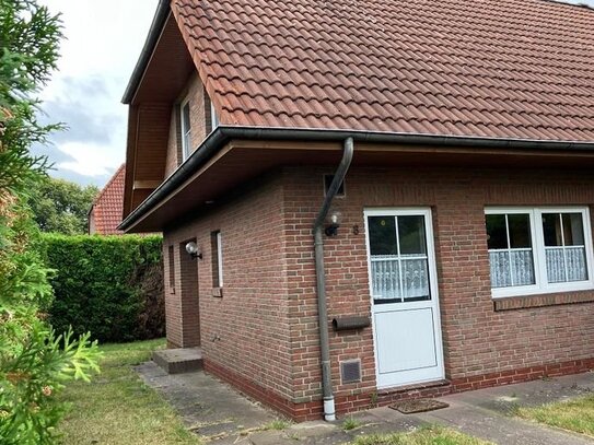 Verkauf eines Einfamilienhaus mit Carport und Abstellraum in Wardenbur/Achtermeer gegen Gebot