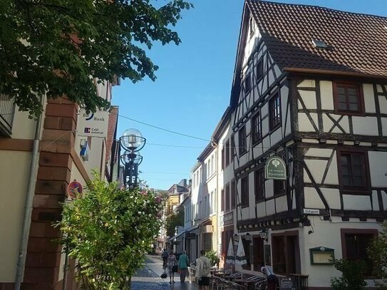 Landau-City: Restaurant in historischer Liegenschaft zu verkaufen - Fußgängerzone - in bester Lauflage!