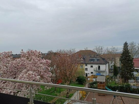 Gepflegte Wohnung mit Balkon