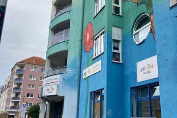 schicke ZKB Wohnung mit Laminatfussboden, Abstellraum- Senioren willkommen!