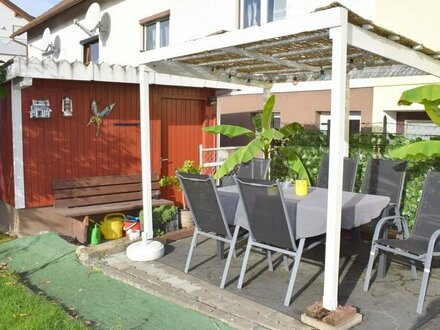 Top renoviertes Reihenmittelhaus mit schönem Garten sofort frei, provisionsfrei!