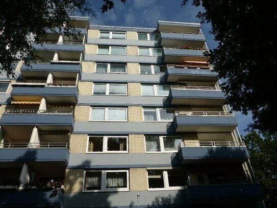 RESERVIERT!!! Charmante 3 Zimmer Wohnung mit Balkon in schöner Wohnanlage in Norderstedt-Garstedt Nähe Herold-Center zu…