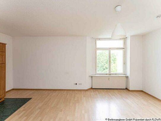 Ready-to-occupy 1.5-room flat in a popular location
