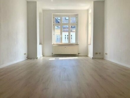 Familien aufgepasst! 4 Zimmer mit 114 m² , Balkon und Erker...