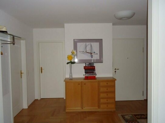 Familien-freundlich & sonnig- 1.OG Wohnung mit Balkon,Parkett-bzw. Granitfliesenboden & Fußbodenheizung