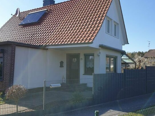 Einfamilienhaus mit Garten zu vermieten