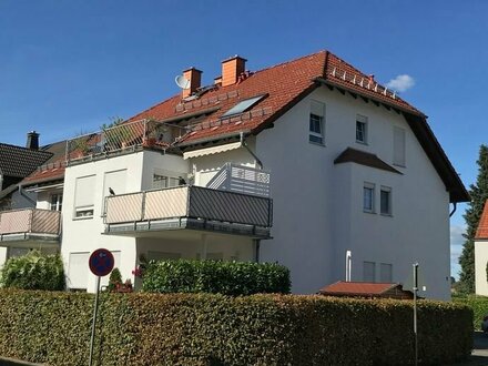 Schöne 3 Zi. Dachgeschosswohnung Flörsheim/Main