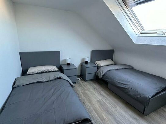 Möblierte 3 Zimmer Wohnung im 2. Stock || Furnished 2 Bedroom Apartment on the 2nd Floor - Perfekt für eine WG || Perfe…