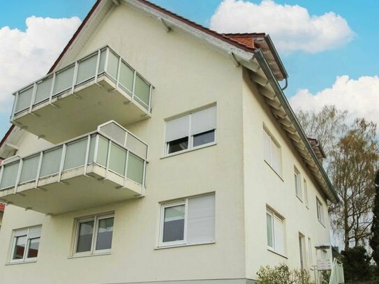 Home sweet home: Gepflegte Etagenwohnung mit Freistellplatz in Bergen auf Rügen