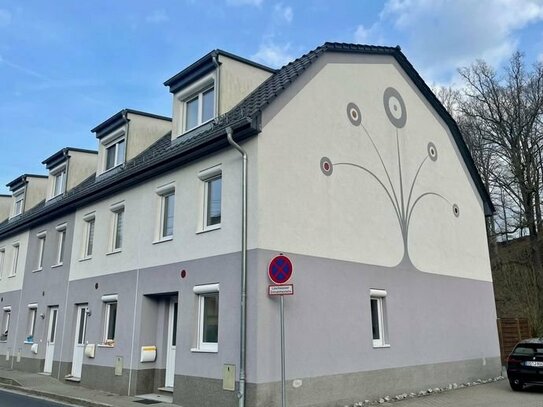 *sehr schönes und modernes Reihenendhaus in ruhiger Lage im Ortskern von Liegau-Augustusbad*