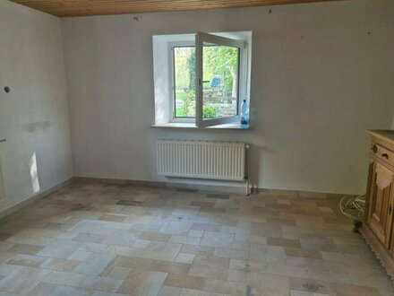 4 Zimmer Wohnung in ländlicher Lage nähe Langenaltheiim