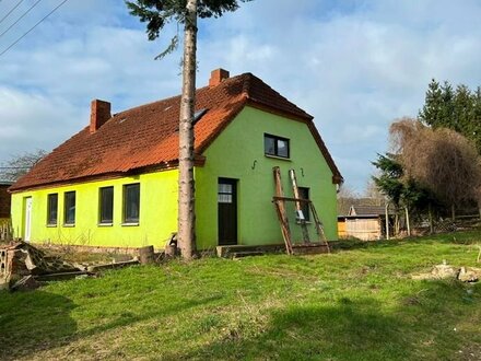 Jetzt Grundstück und (Abriss)- Haus in der Gemeinde Demen kaufen.