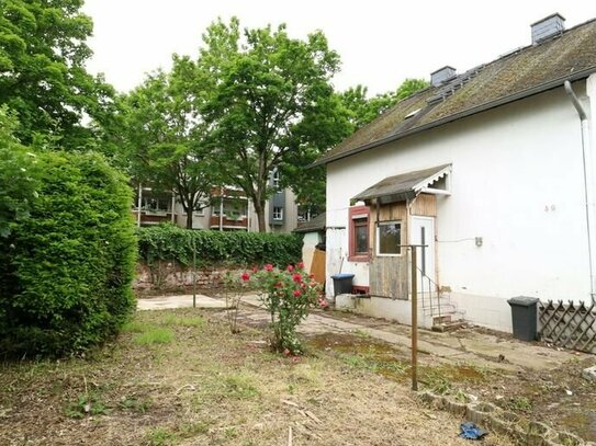 Charmantes Sanierungsprojekt: Historisches Haus mit großem Potenzial in Trier-Süd