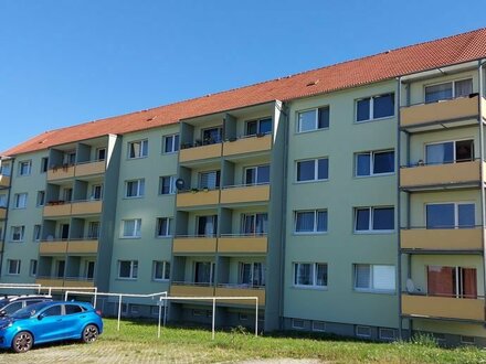 3 Zimmerwohnung im Erdgeschoß mit Balkon, ruhige Lage mit viel Grün