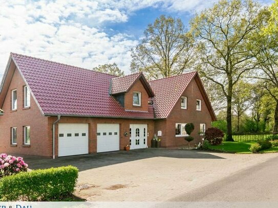 Gepflegtes Einfamilienhaus mit Einliegerwohnung in ländlicher Lage, Obj. 7448