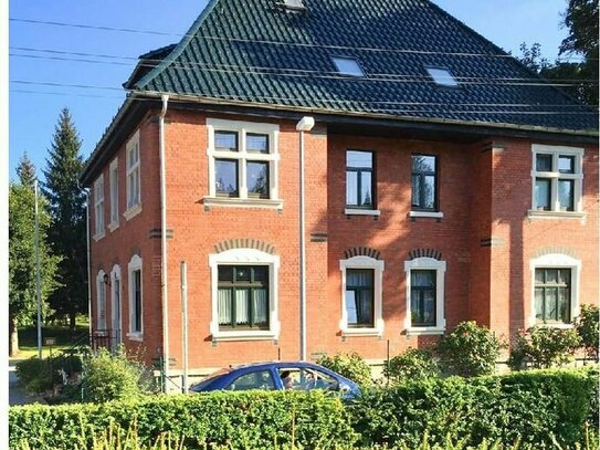 2 Mehrfamilienhäuser in Schönheide mit Traumgrundstück im Erzgebirge, als Kapitalanlage