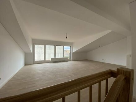 Großzügige 5- Zimmer- Maisonette- Dachgeschoswhg. mit EBK u. 2 Balkonen zu vermieten!