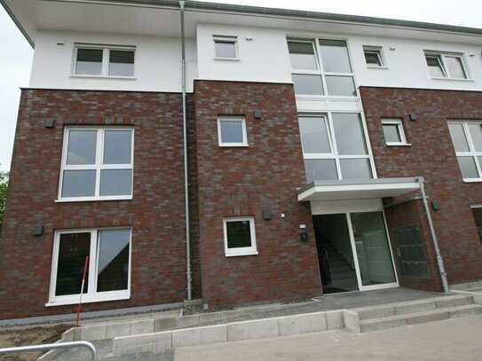Noch 3 große 3 Zi. Neubauwohnungen (91m²) mit Terrasse od. Balkon in 2 zweigeschossigen KFW55 Häusern in Rotenburg