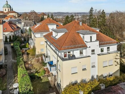 Weingartens Oberstadt: Schöne 4-Zimmer-Maisonettewohnung mit Balkon, Aufzug & inkl. TG-Stellplatz