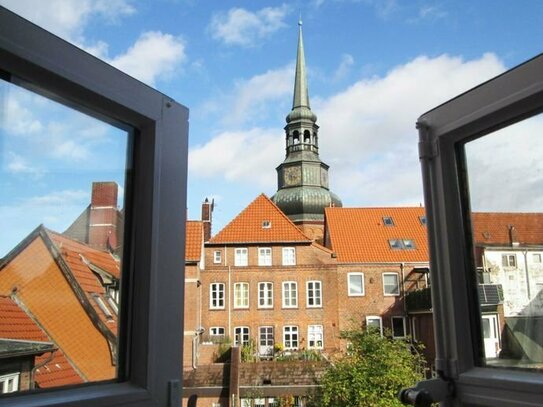 Gemütliche Dachgeschosswohnung in der Altstadt von Stade mit unbezahlbarem Blick!