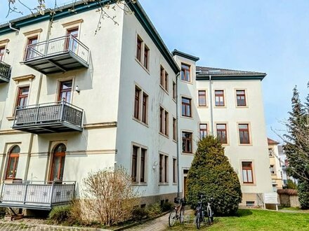 +KAPITALANLAGE+ Wunderschöne 2-Zimmer-Altbauwohnung in zentralster Lage von Dresden-Briesnitz!