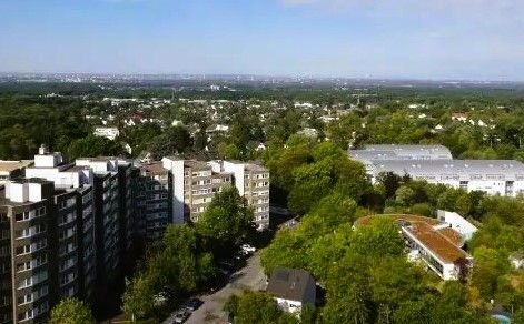 Panoramablick pur: Exklusive Eigentumswohnung mit atemberaubender Aussicht über den Königsforst von Frechen über Köln b…