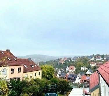 Reiheneckhaus mit viel Platz in Würzburg-Versbach !