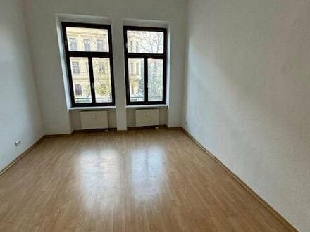Preiswerte sonnige 2 -R-Wohnung.in MD.- Stadtfeld- Ost, ca.55 m² im 1.OG zu vermieten !
