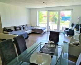 zentrumsnahe neuwertige 3,5 -Zimmer-Wohnung mit Balkon, Aufzug, Tiefgarage in Bad Säckingen