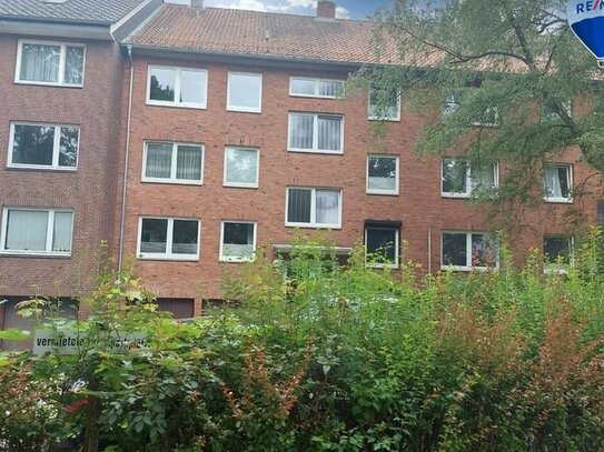 Kernsanierte 3-Zimmer-Wohnung mit Südterrasse und eigenem Gartenzugang in ruhiger Lage von Rahlstedt
