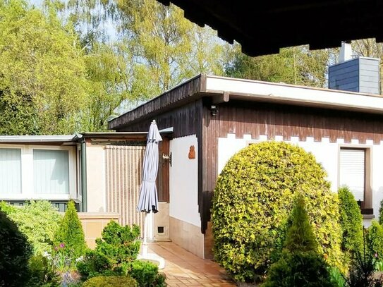 ? Gepflegtes Gartengrundstück mit Ferienhaus inkl. Sauna & Kamin auf dem Land mit guter Anbindung ?