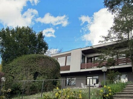 Unweit der Uni-Klinik - Gepflegtes Architektenhaus im Bungalowstil