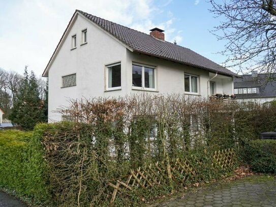 Attraktive Obergeschosswohnung mit Balkon und Terrasse - Komfortables Wohnen in ruhiger Wohngegend