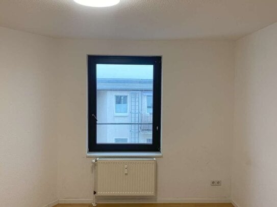 Wohnung zur Miete, for rent at (39108), Olvenstedter Platz,, Magdeburg, Germany