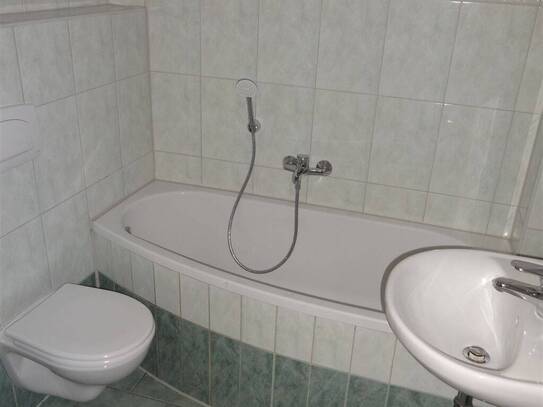 Kaltmiete zzgl. Nebenkosten, for rent at Dürerstraße 54 , Gablenz , Chemnitz (09126)