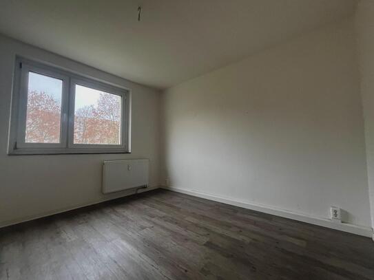 Kaltmiete zzgl. Nebenkosten, for rent at Wohnkomplex 6, Eisenhüttenstadt (15890), Germany