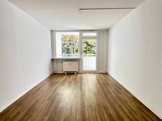 Kaltmiete zzgl. Nebenkosten, for rent at Prohliser Allee 33 , Prohlis-Süd , Dresden (01239)