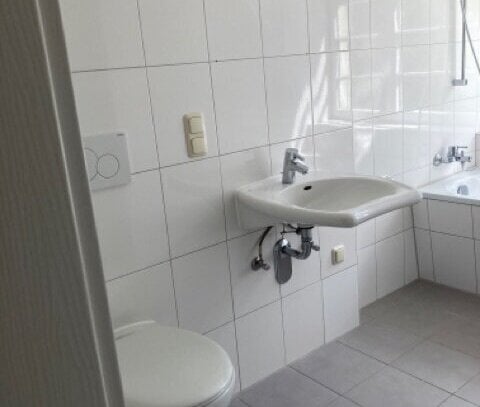 Wohnung zur Miete, for rent at (06110), Lutherplatz / Thüringer Bahnhof,, Halle (Saale), Germany