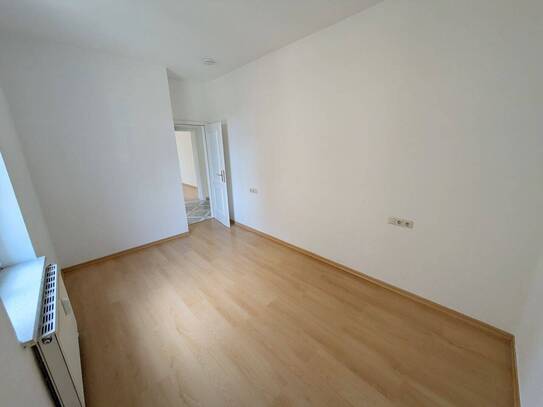 Kaltmiete zzgl. Nebenkosten, for rent at Kurt-Eisner-Str. 28 , Pölbitz , Zwickau (08058)